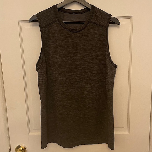 lululemon athletica Other - Lululemon Men’s Sleeveless workout tank (Medium)